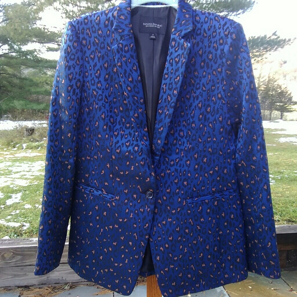 FUN FUN FUN!!!   Banana Republic Boyfriend Blazer